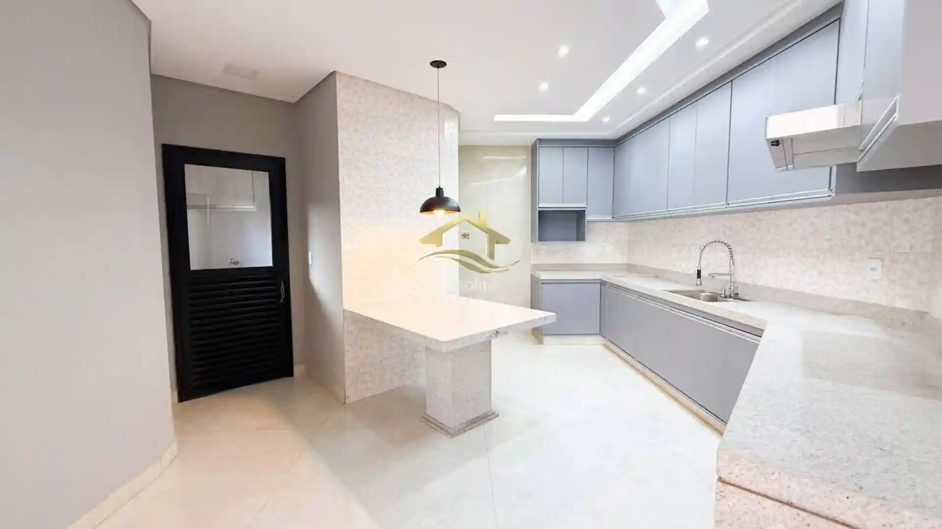 Casa de Condomínio com 4 quartos à venda, 280m² — foto 22 de 32