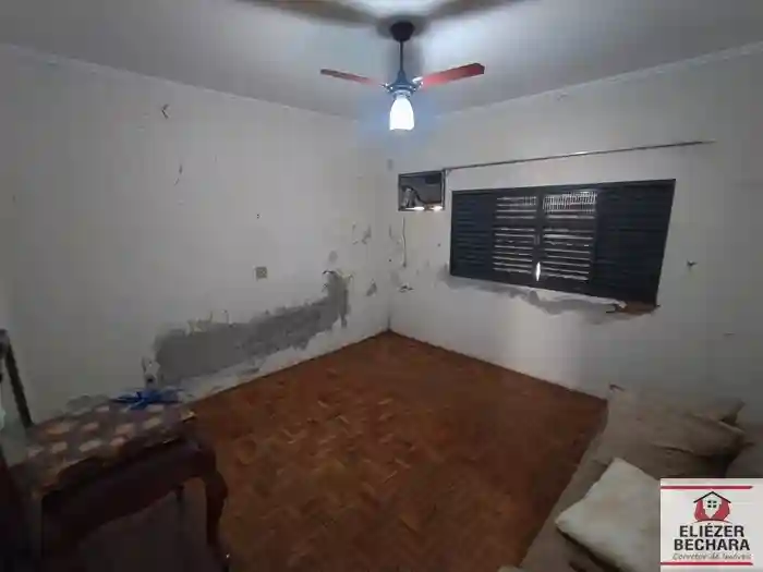 Casa com 3 quartos à venda, 142m² — foto 2 de 22