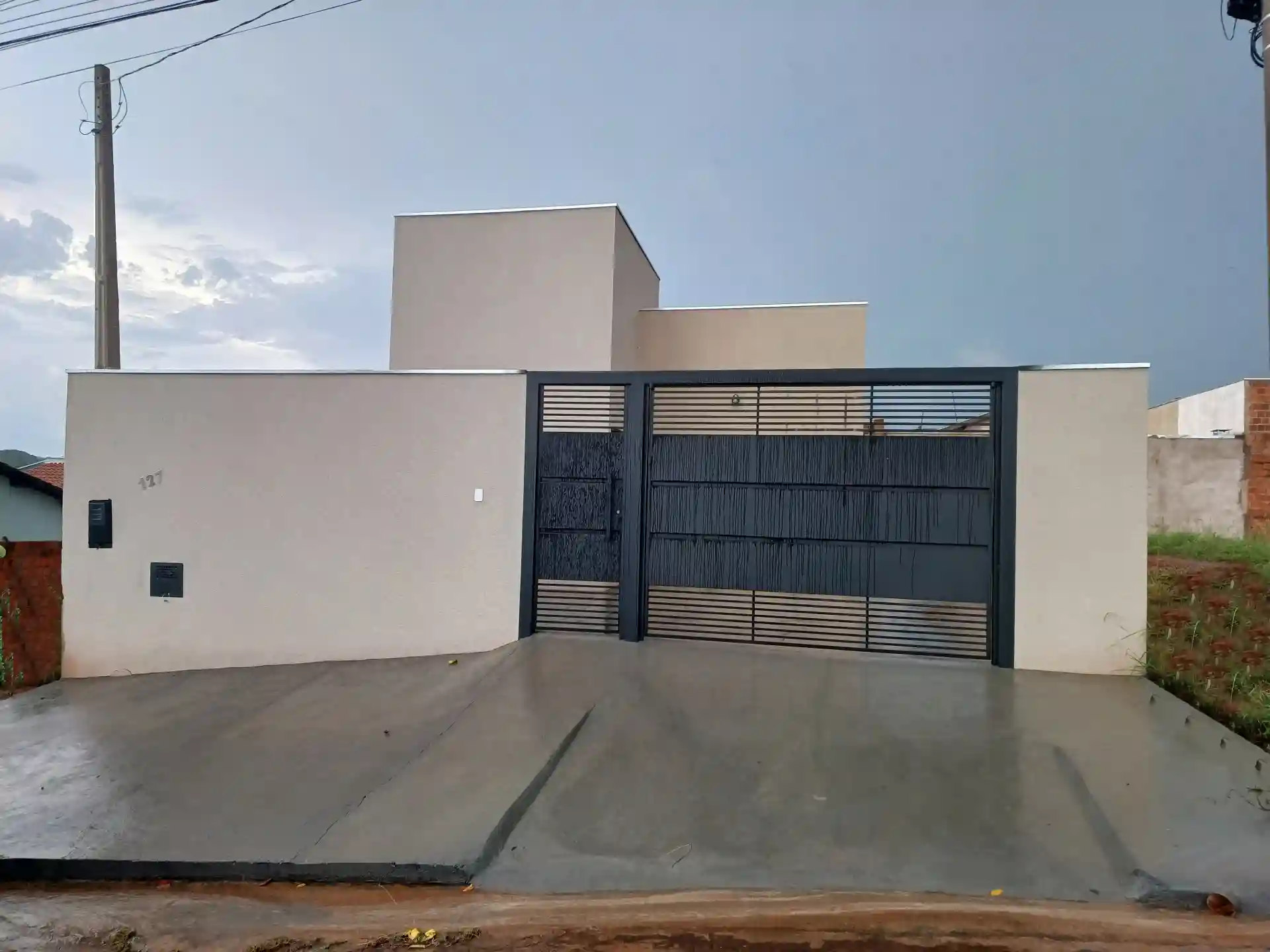 Casa com 2 quartos à venda, 65m² — foto 1 de 30