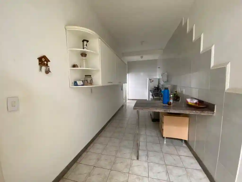 Casa com 3 quartos para aluguel, 70m² — foto 3 de 10