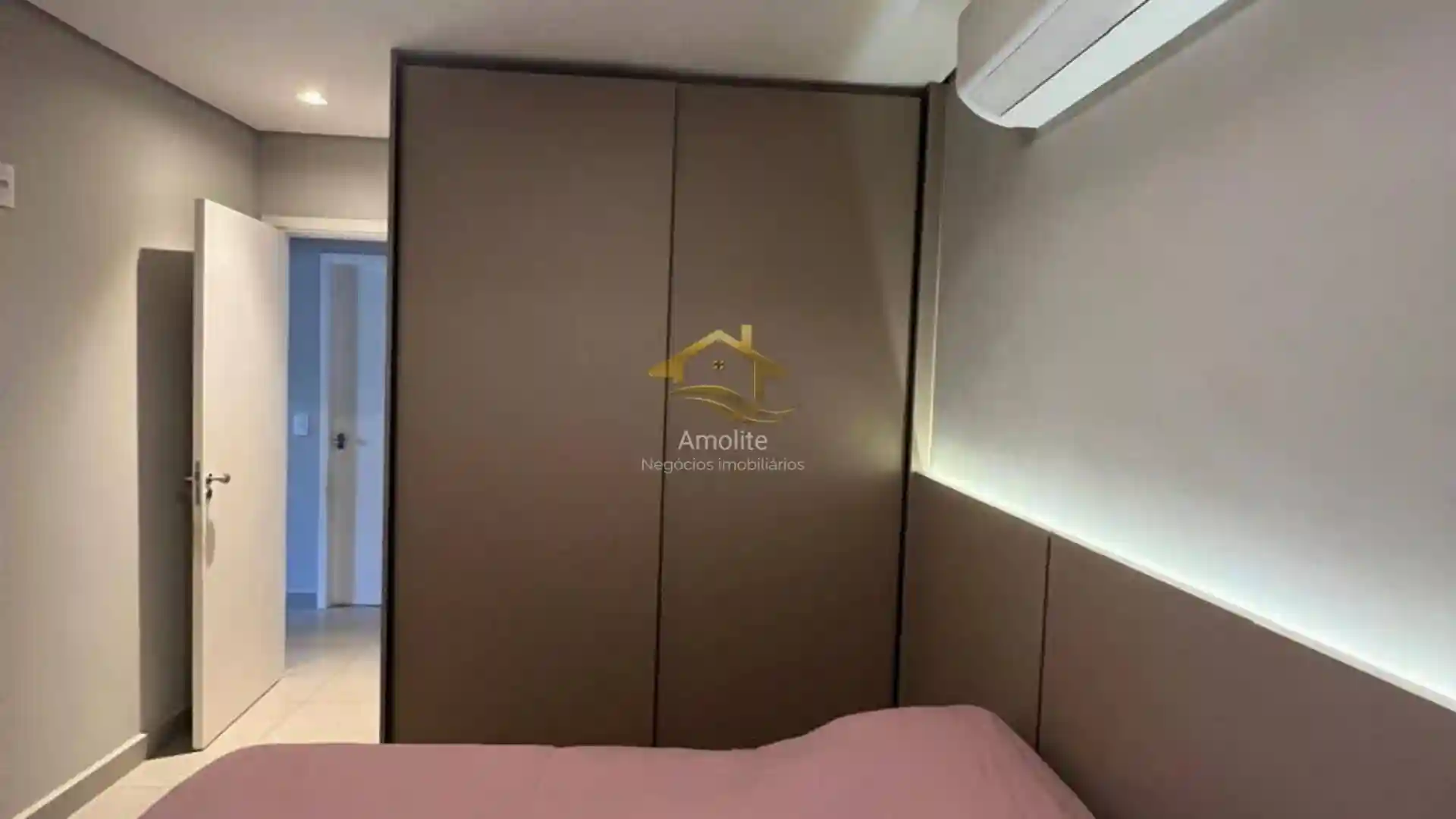 Casa de Condomínio com 3 quartos à venda, 130m² — foto 5 de 32