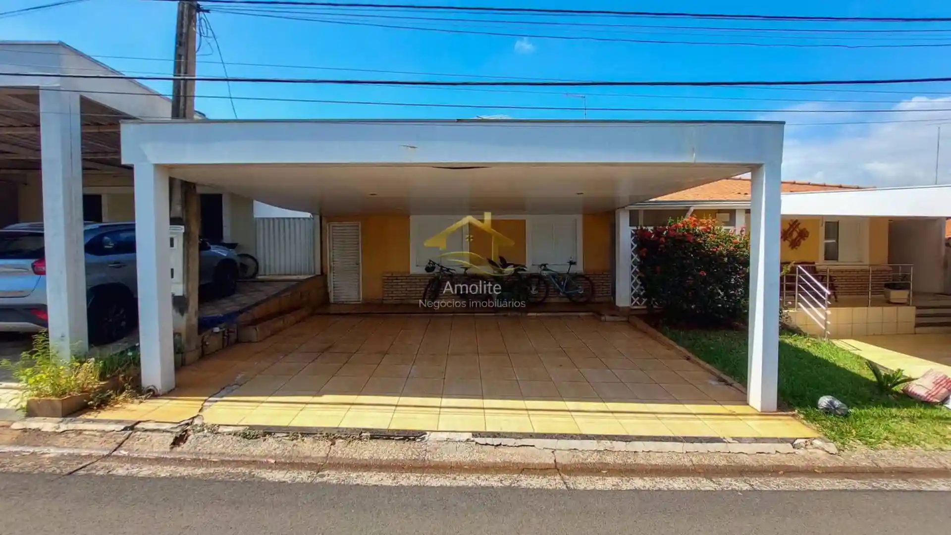 Casa de Condomínio com 3 quartos à venda, 130m² — foto 1 de 32