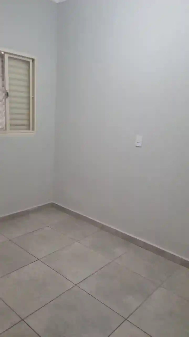 Casa com 2 quartos à venda, 80m² — foto 2 de 7