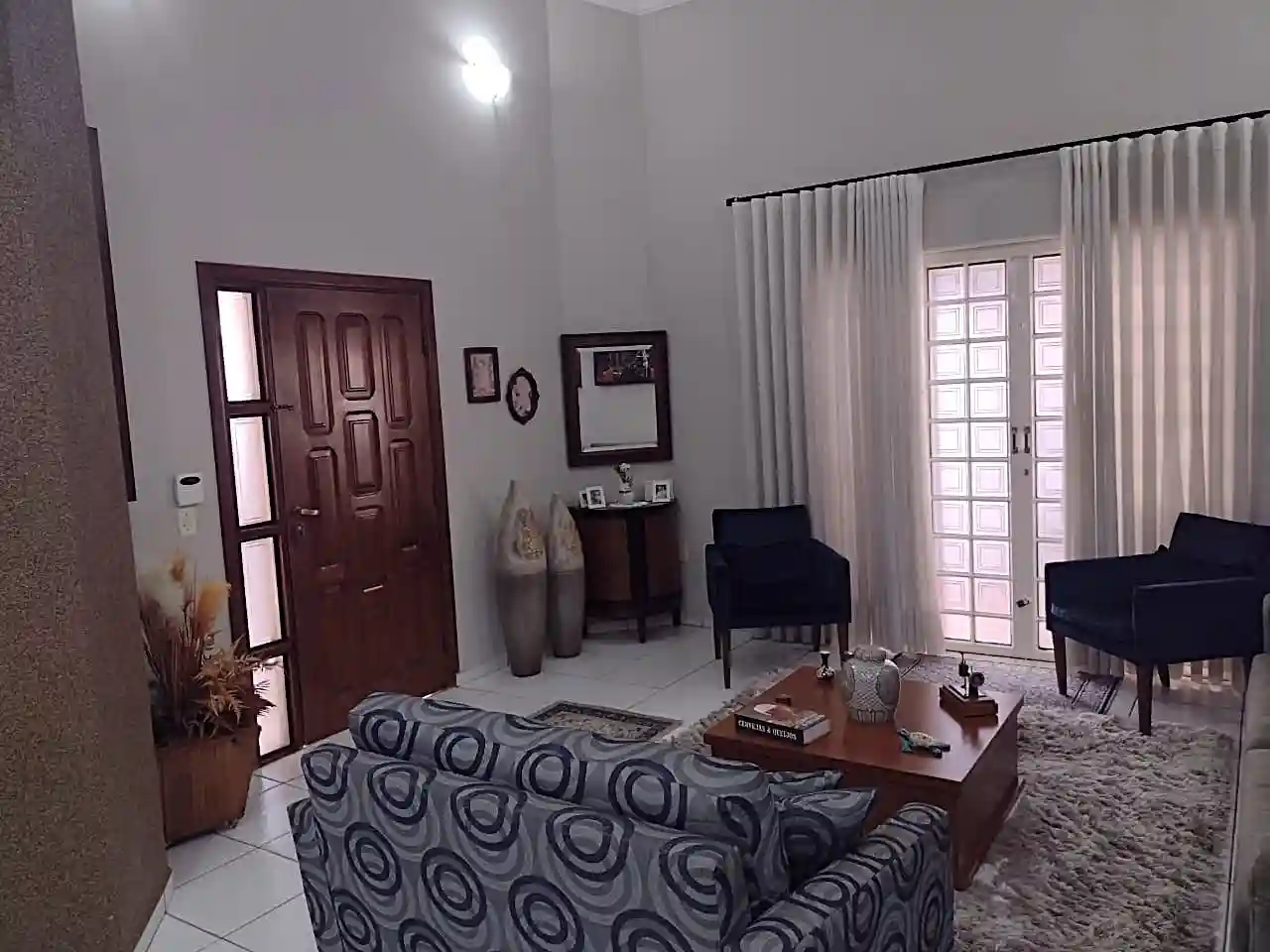 Casa com 4 quartos à venda, 217m² — foto 9 de 33