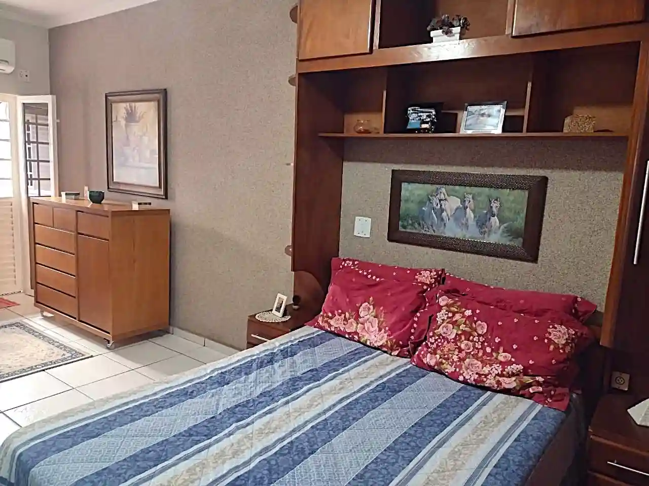 Casa com 4 quartos à venda, 217m² — foto 15 de 33