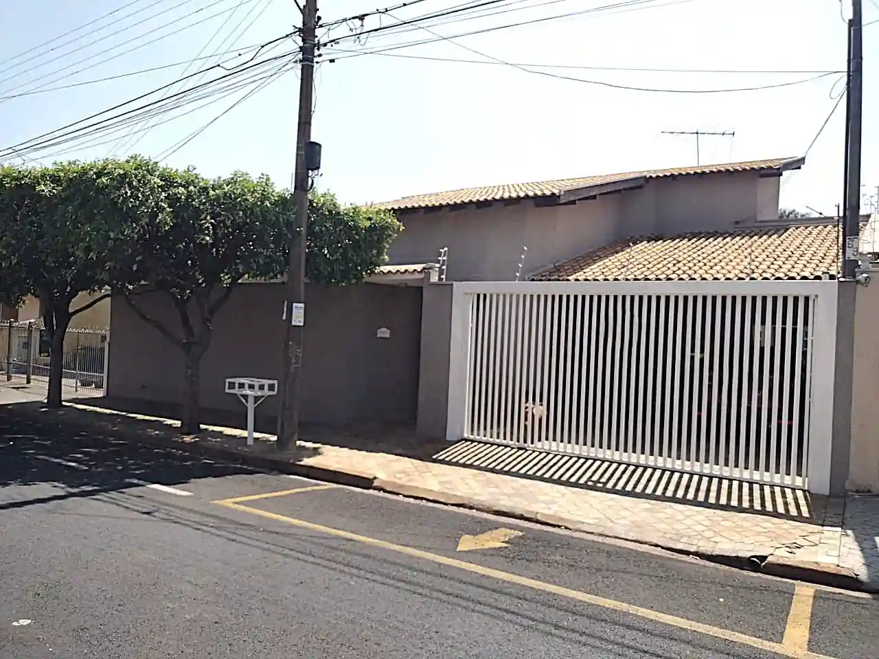 Casa com 4 quartos à venda, 217m² — foto 1 de 33