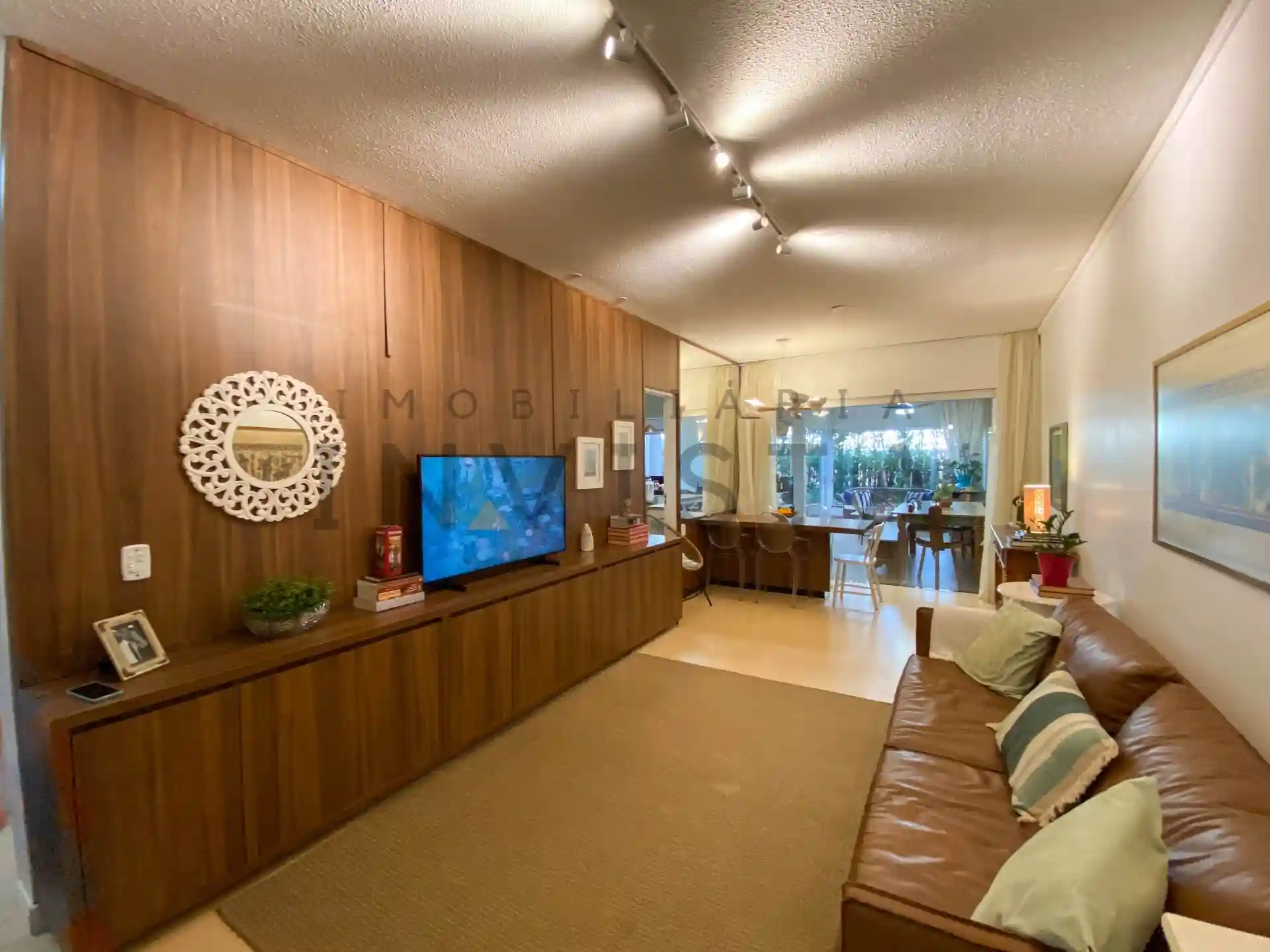 Casa de Condomínio com 3 quartos à venda, 200m² — foto 1 de 12