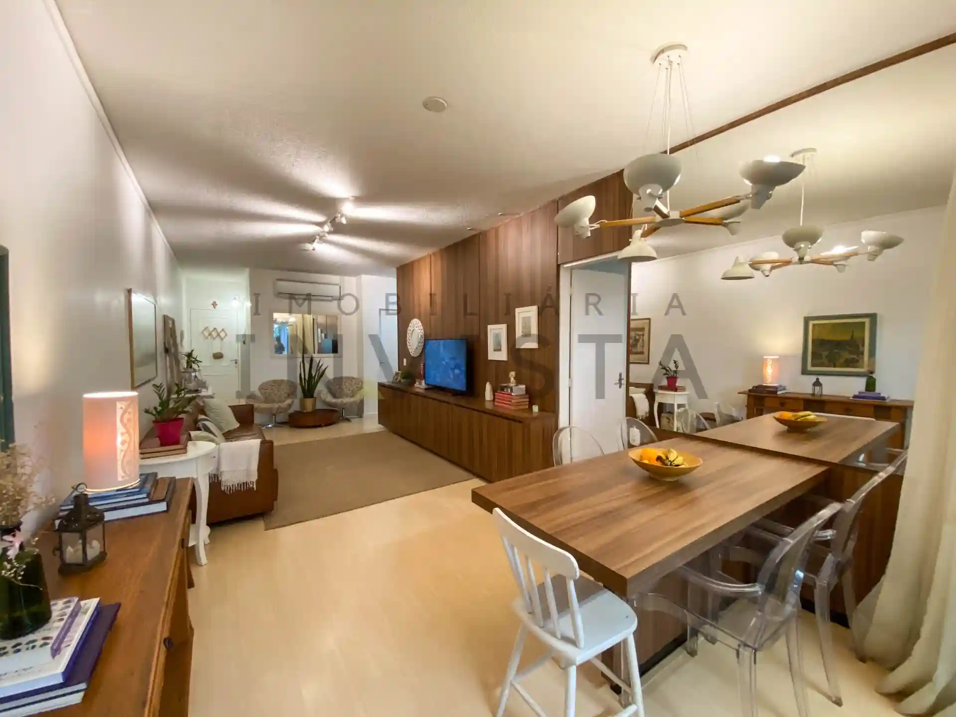 Casa de Condomínio com 3 quartos à venda, 200m² — foto 2 de 12