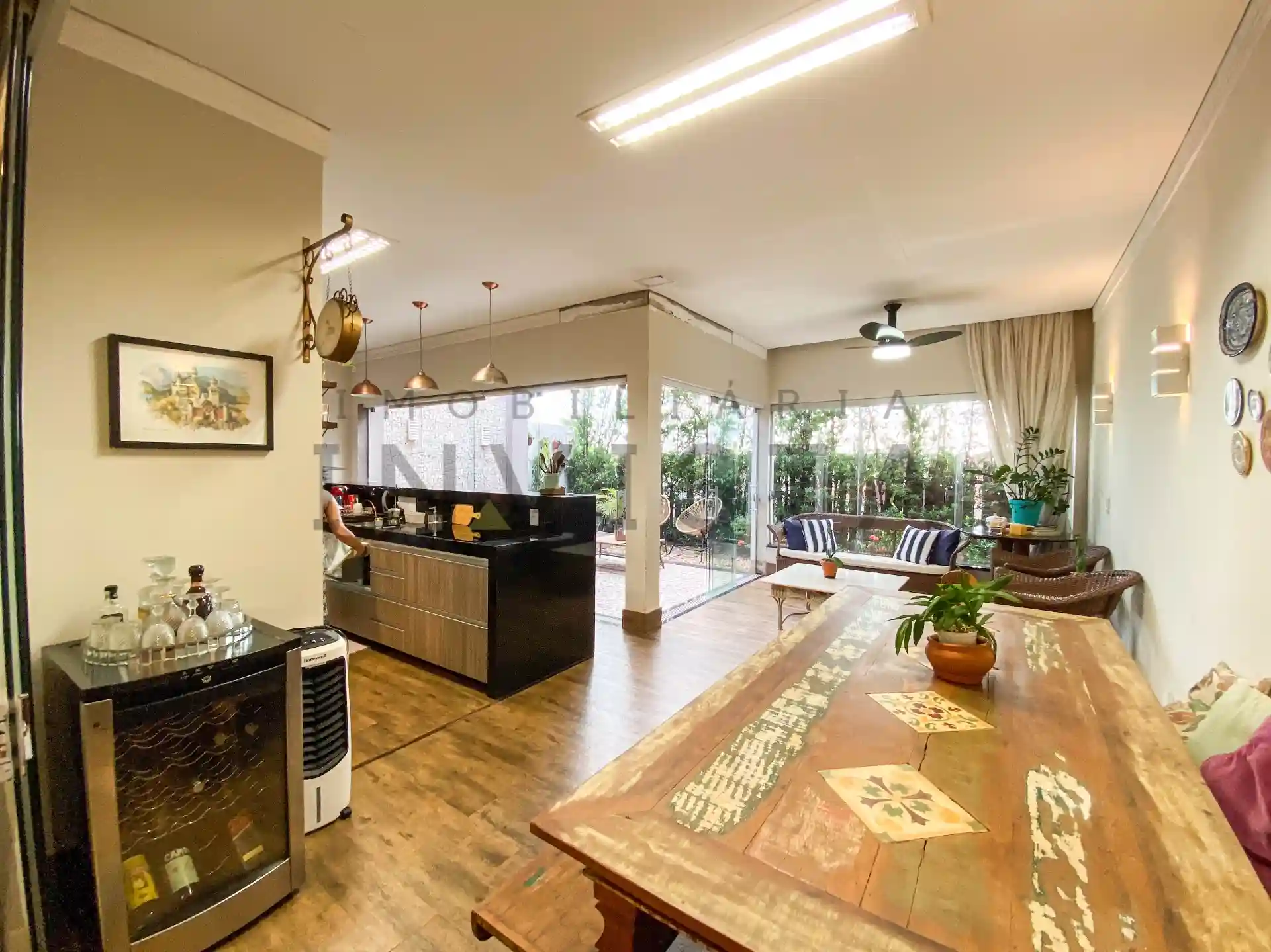 Casa de Condomínio com 3 quartos à venda, 200m² — foto 3 de 12