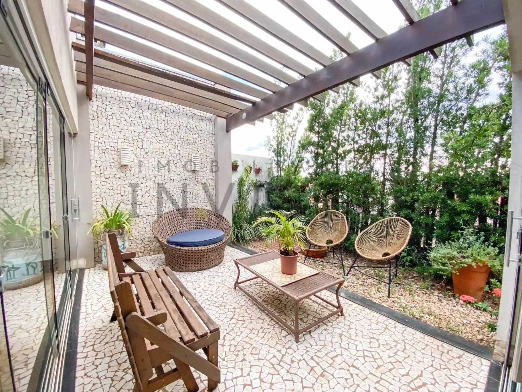 Casa de Condomínio com 3 quartos à venda, 200m² — foto 4 de 12