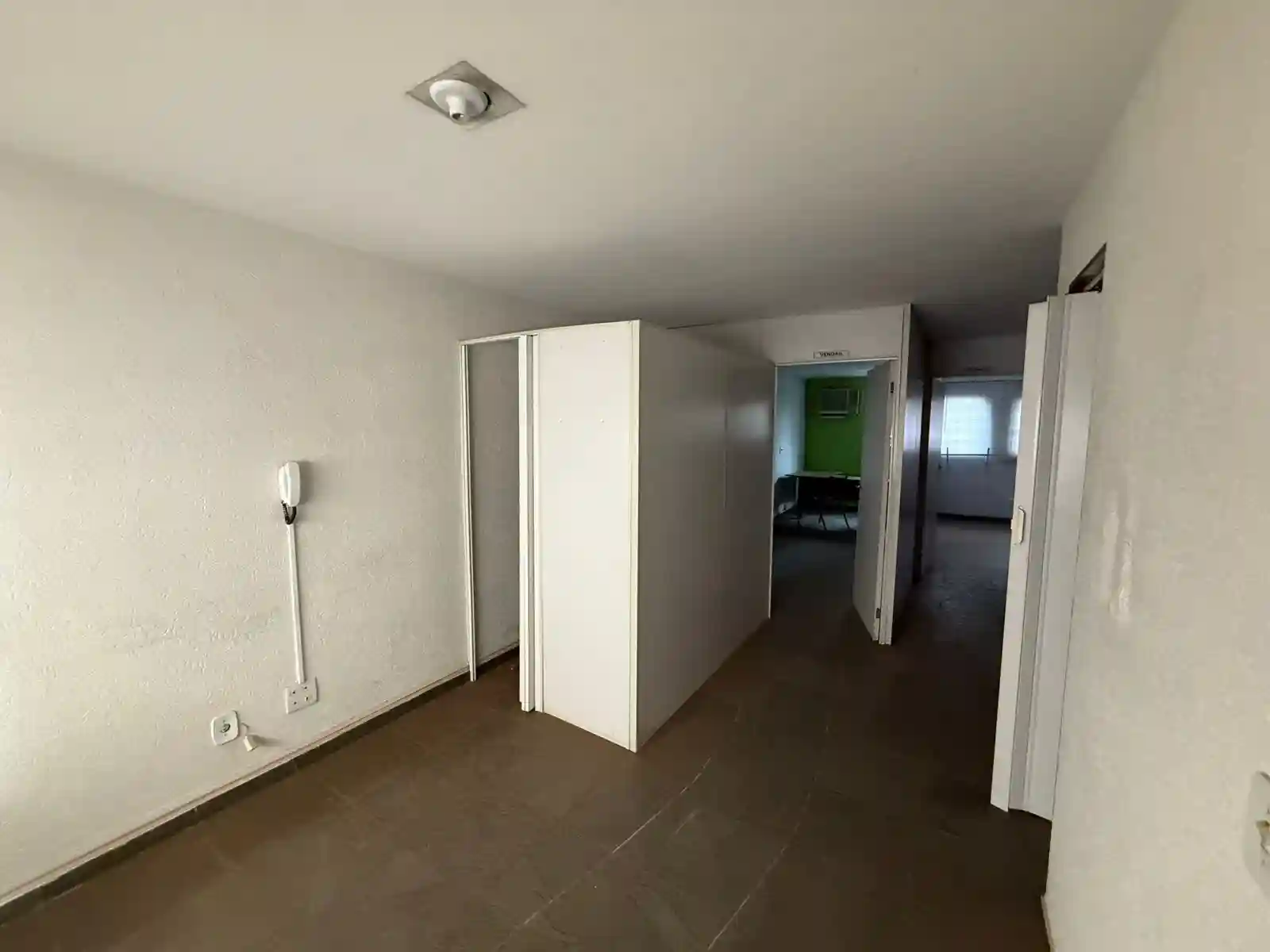 Loja / Salão / Ponto Comercial  para aluguel, 100m² — foto 6 de 8