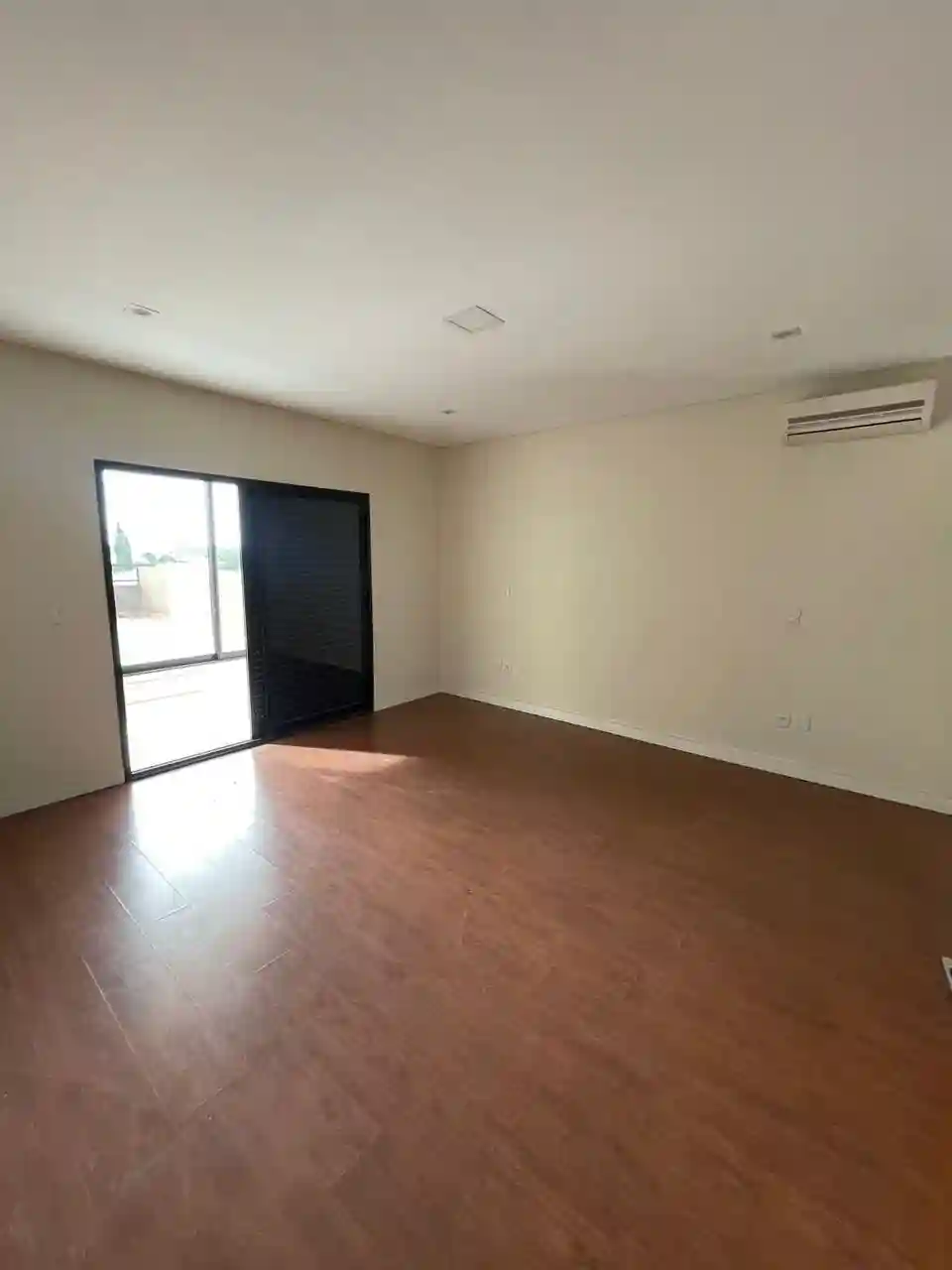 Casa de Condomínio com 4 quartos para aluguel, 350m² — foto 21 de 26