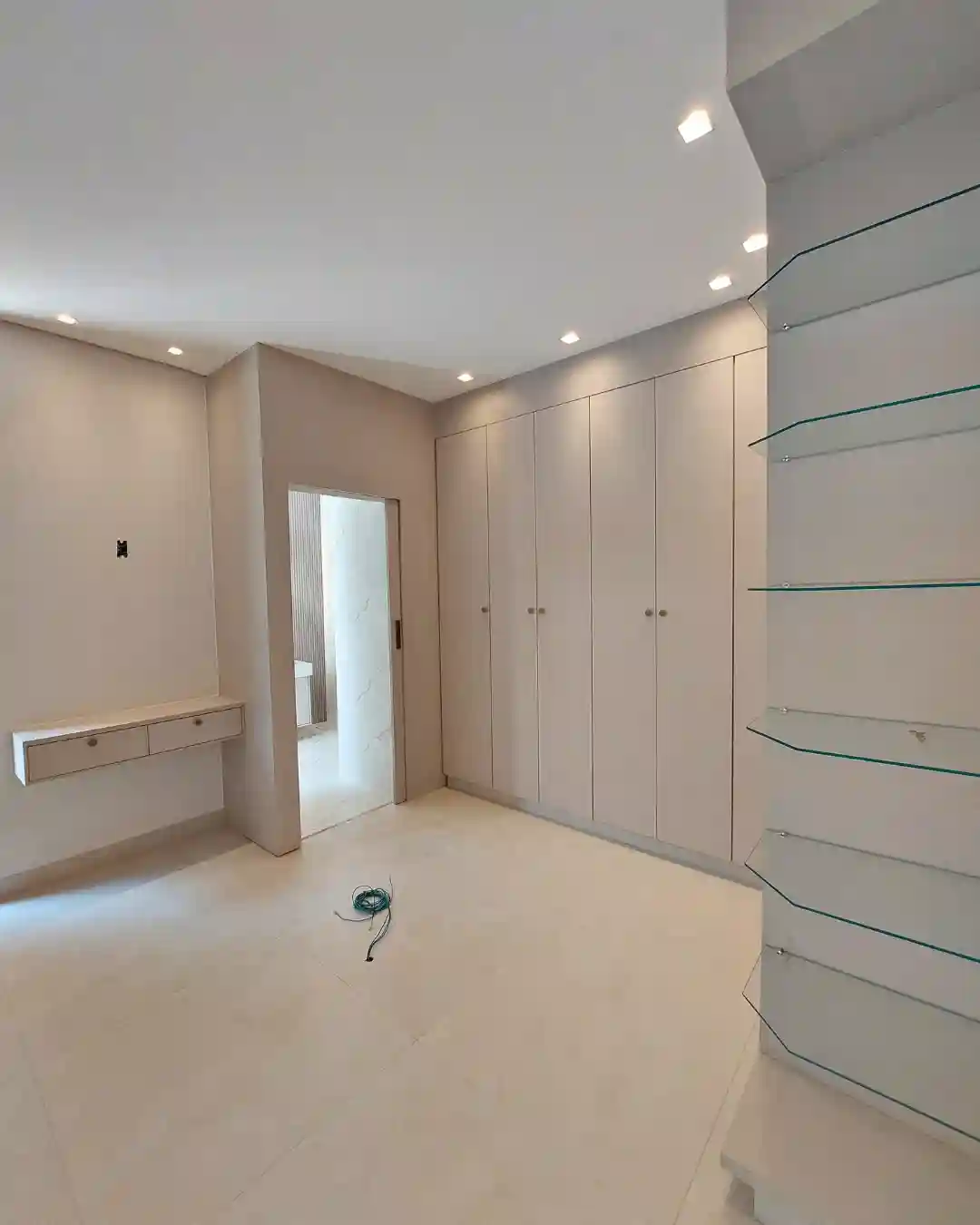 Casa de Condomínio com 3 quartos à venda, 177m² — foto 9 de 13