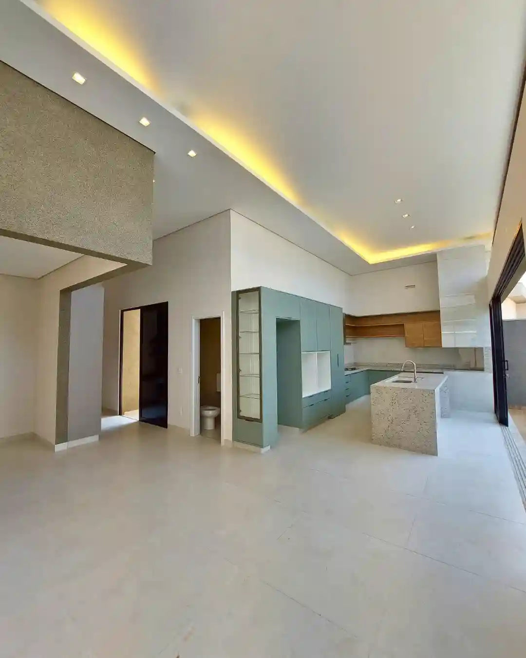 Casa de Condomínio com 3 quartos à venda, 177m² — foto 3 de 13