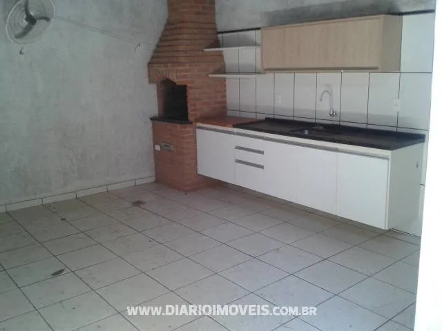 Casa de Condomínio à venda — foto 1 de 3