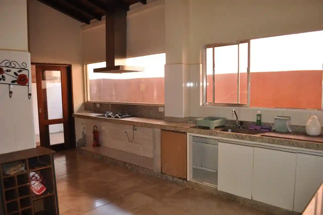 Fazenda / Sítio / Chácara com 3 quartos à venda, 1300m² — foto 13 de 15