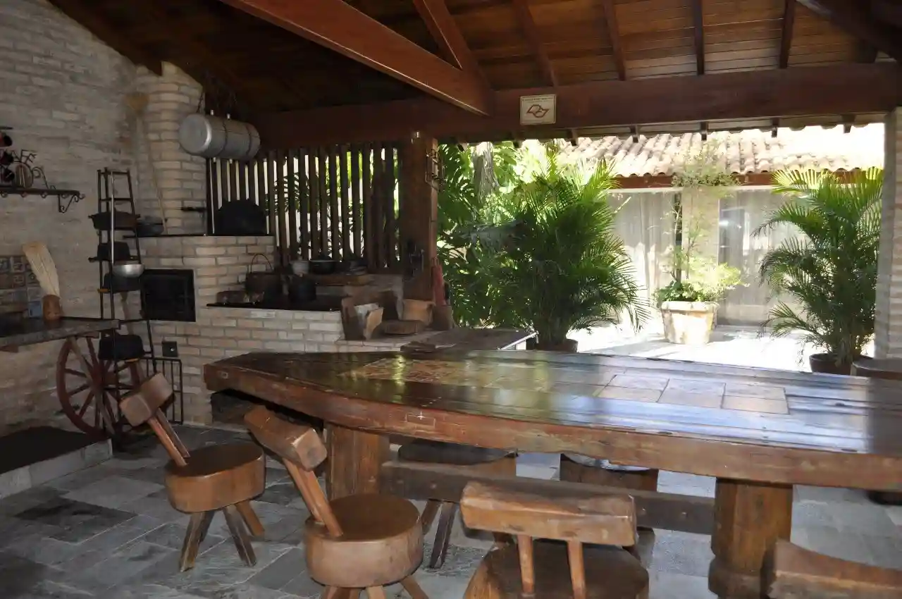 Fazenda / Sítio / Chácara com 3 quartos à venda, 1300m² — foto 6 de 15