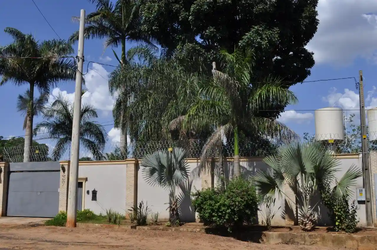 Fazenda / Sítio / Chácara com 3 quartos à venda, 1300m² — foto 4 de 15