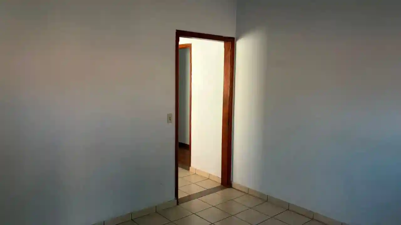 Casa com 3 quartos para aluguel, 136m² — foto 8 de 23