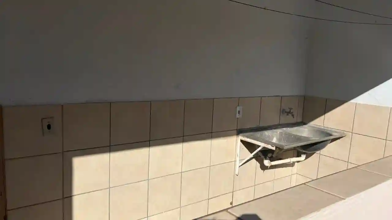 Casa com 3 quartos para aluguel, 136m² — foto 22 de 23