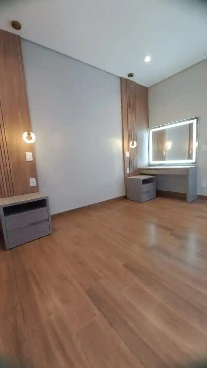 Casa de Condomínio com 3 quartos à venda, 230m² — foto 17 de 21