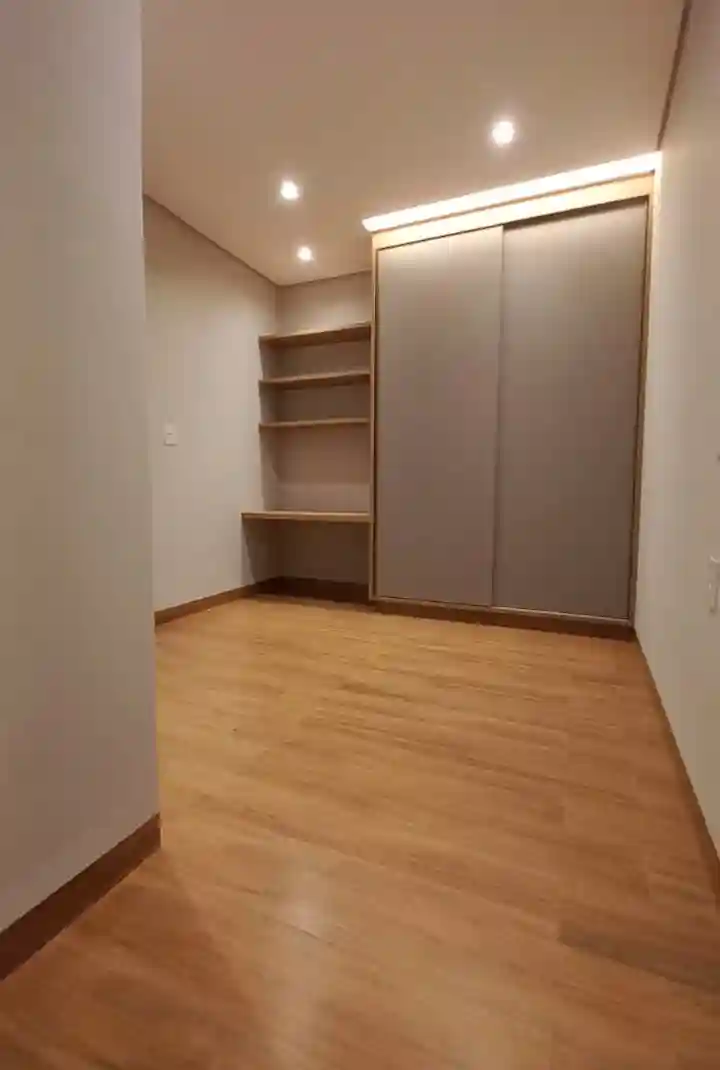 Casa de Condomínio com 3 quartos à venda, 230m² — foto 14 de 21