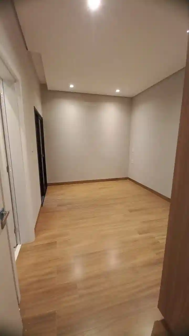 Casa de Condomínio com 3 quartos à venda, 230m² — foto 12 de 21