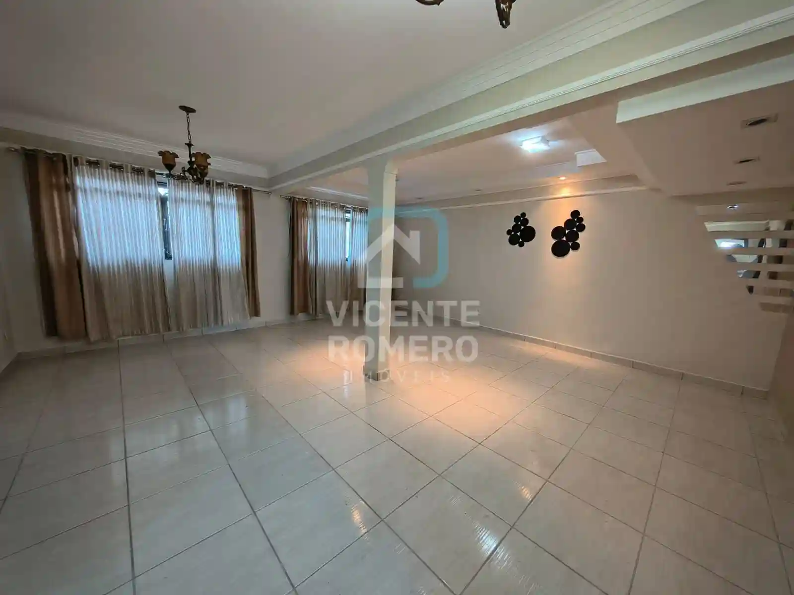 Sobrado com 3 quartos para aluguel, 63m² — foto 1 de 15