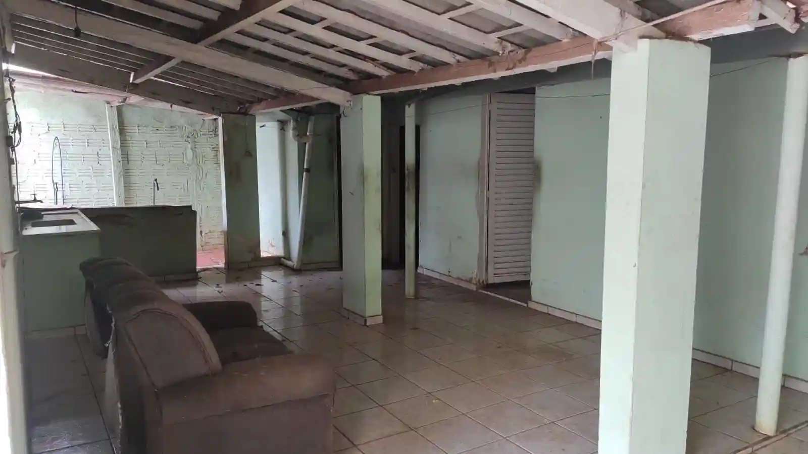 Casa com 2 quartos à venda, 200m² — foto 5 de 13