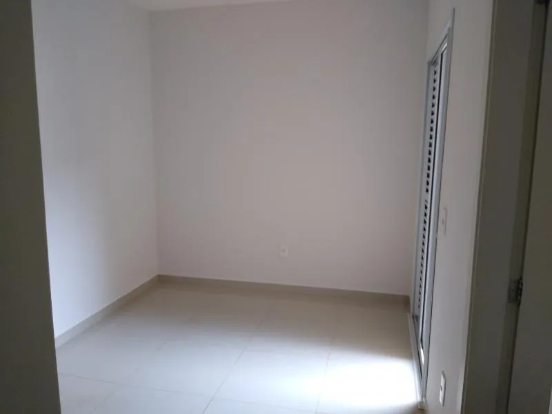Casa de Condomínio à venda — foto 8 de 11