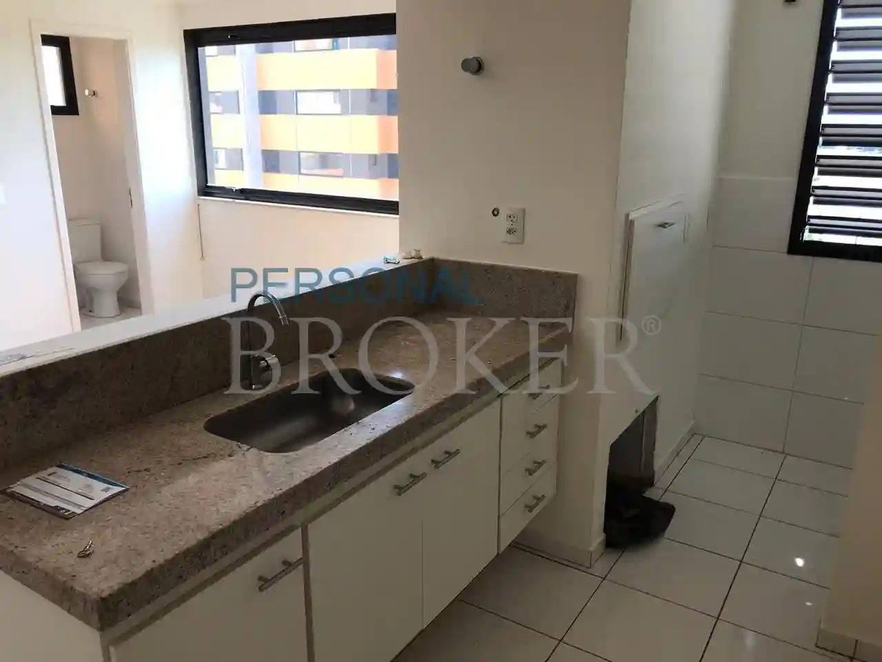 Apartamento com 3 quartos à venda, 92m² — foto 2 de 6