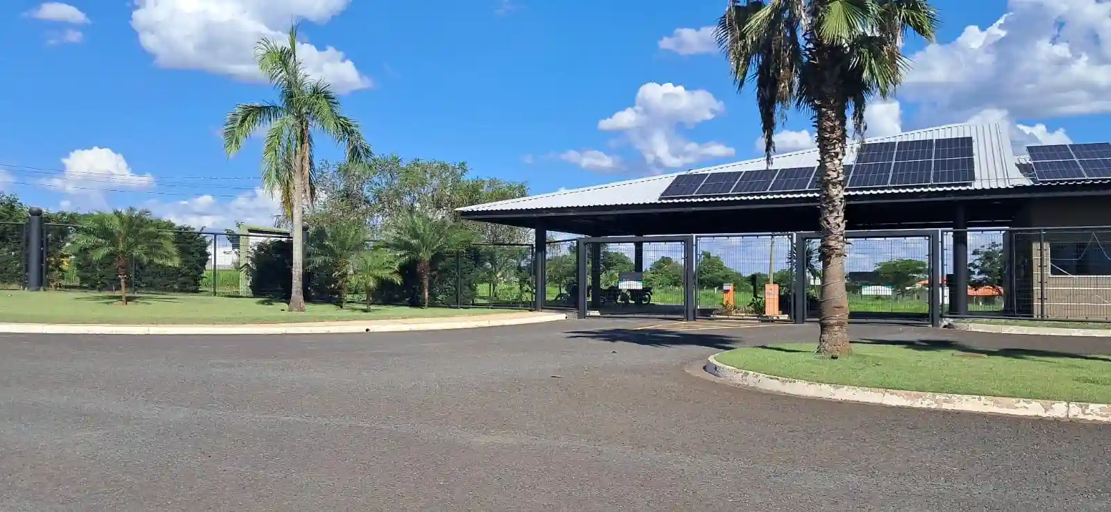 Fazenda / Sítio / Chácara com 3 quartos à venda, 5000m² — foto 2 de 33