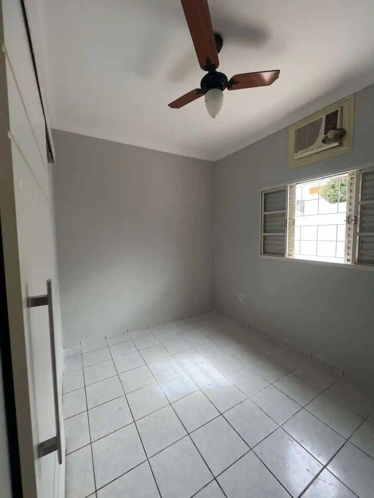 Casa com 3 quartos à venda, 200m² — foto 28 de 30
