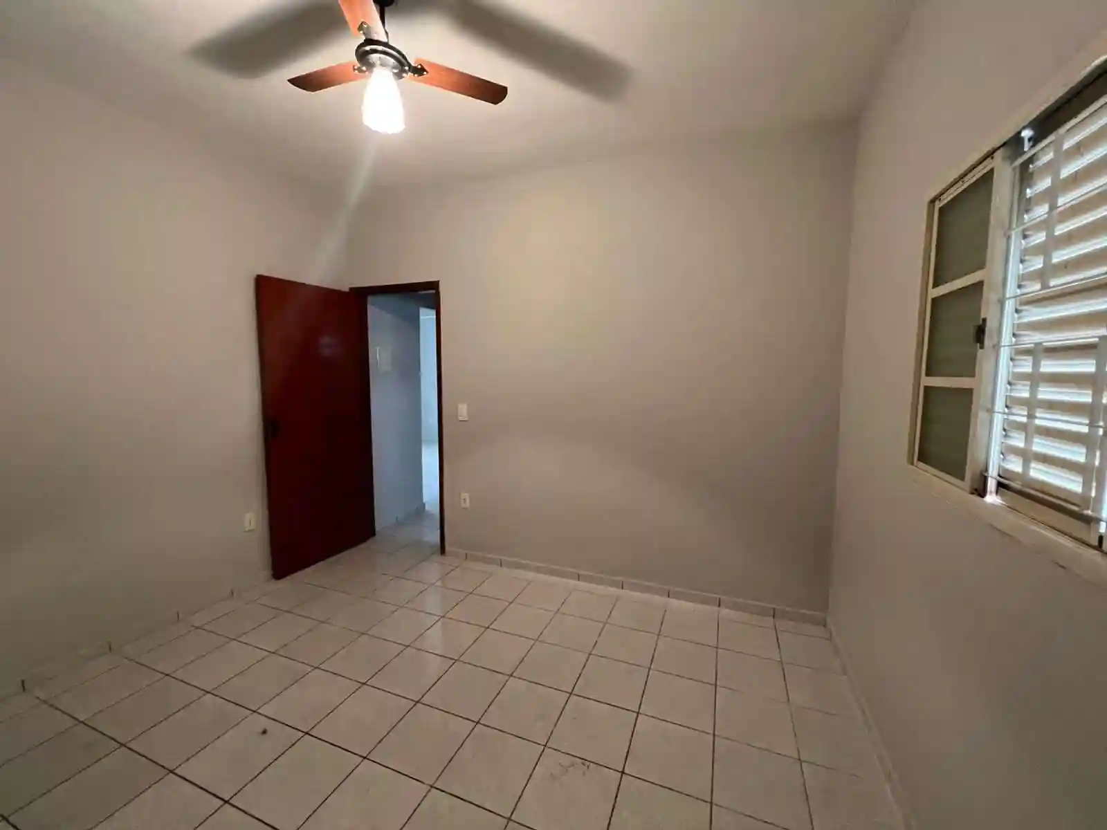 Casa com 3 quartos à venda, 200m² — foto 3 de 30