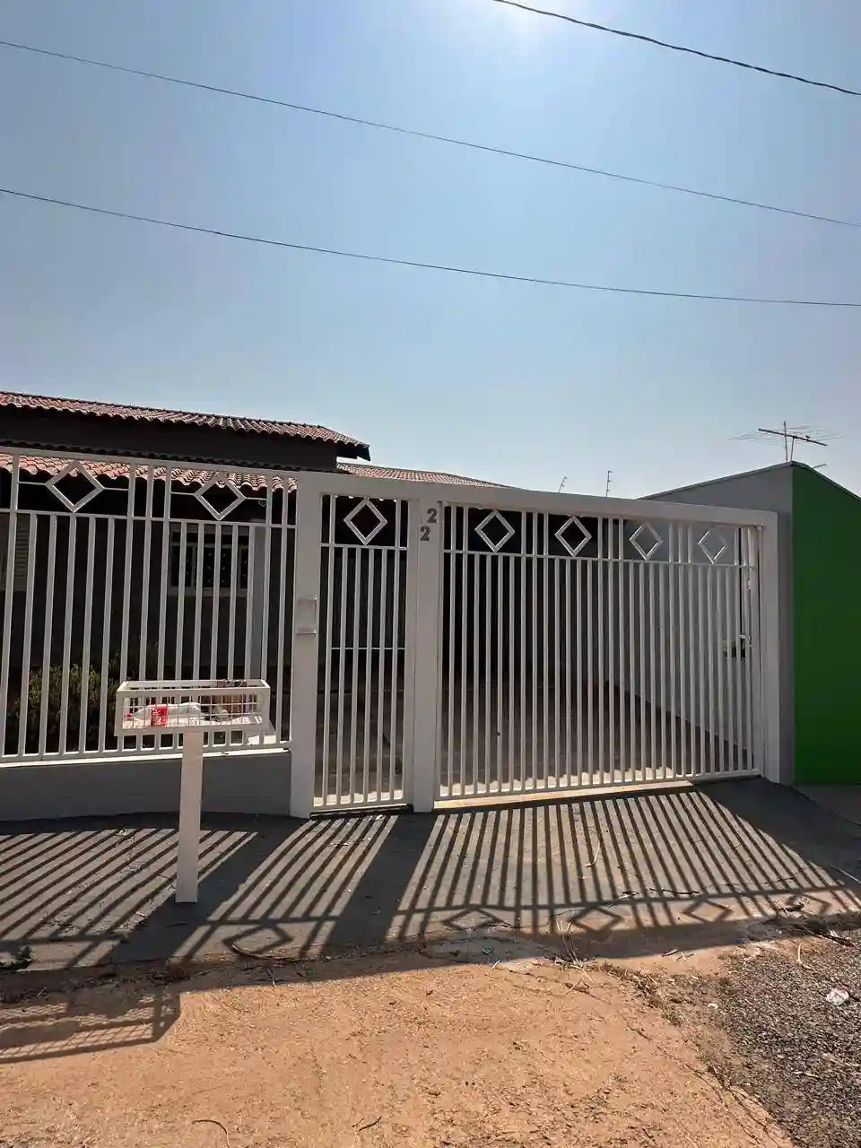 Casa com 3 quartos à venda, 205m² — foto 1 de 22