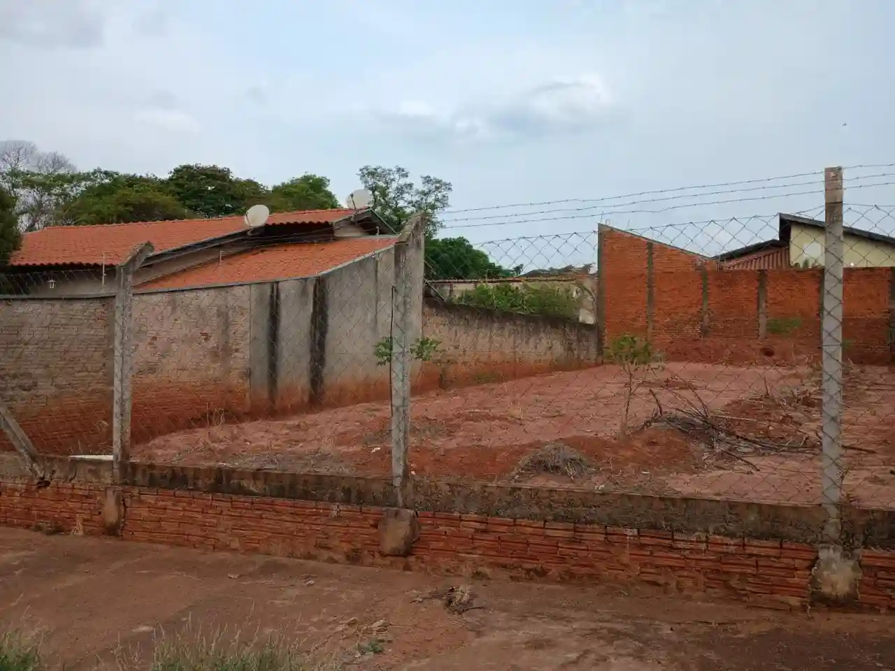 Terreno / Lote / Condomínio  à venda, 450m² — foto 6 de 6