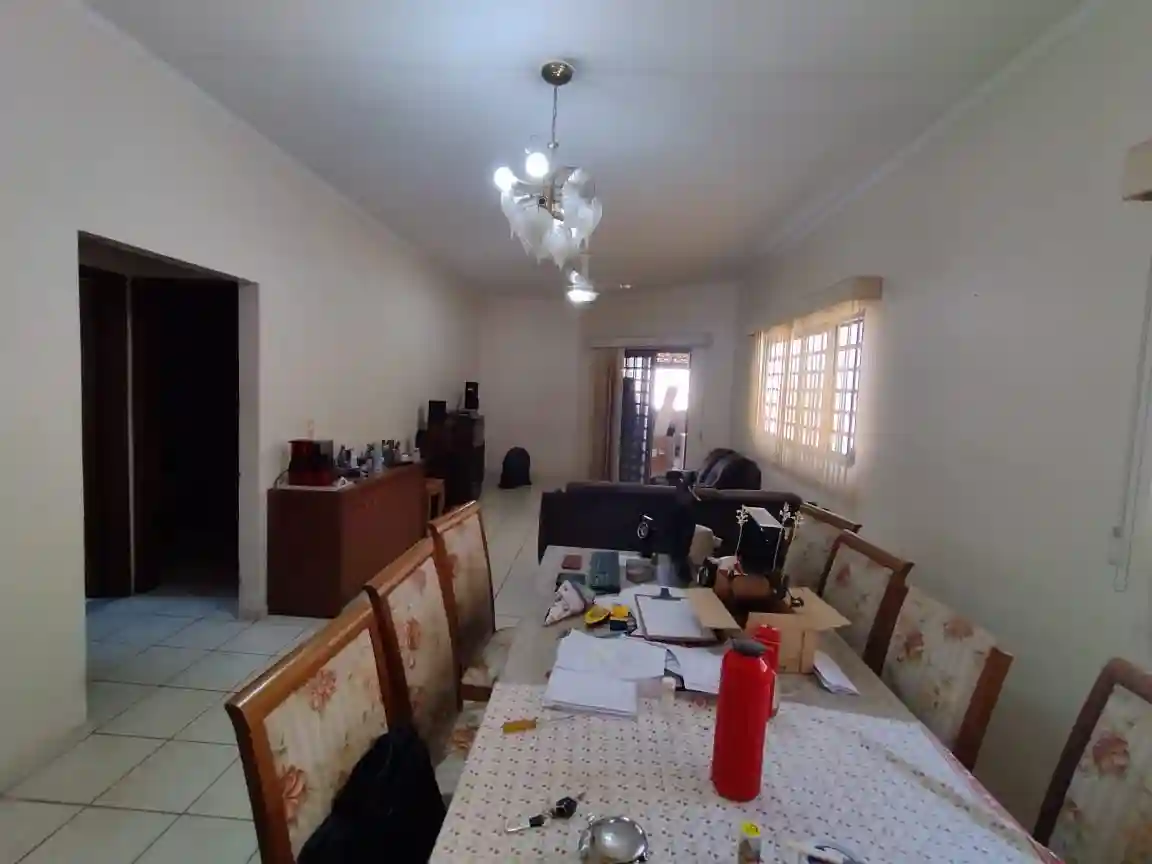 Casa com 2 quartos à venda, 204m² — foto 1 de 10
