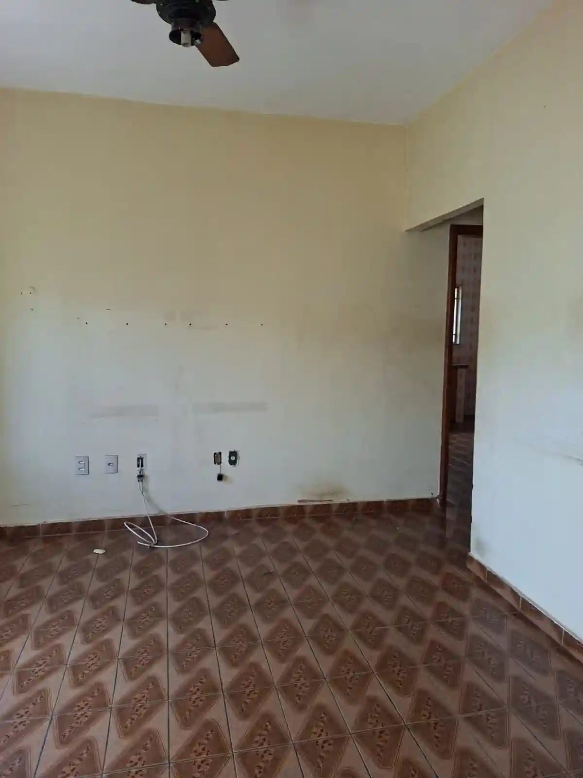 Casa com 2 quartos à venda, 180m² — foto 8 de 9