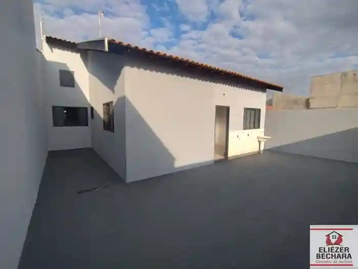 Casa com 3 quartos à venda, 100m² — foto 8 de 37