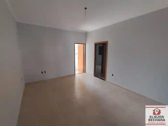 Casa com 3 quartos à venda, 100m² — foto 1 de 37