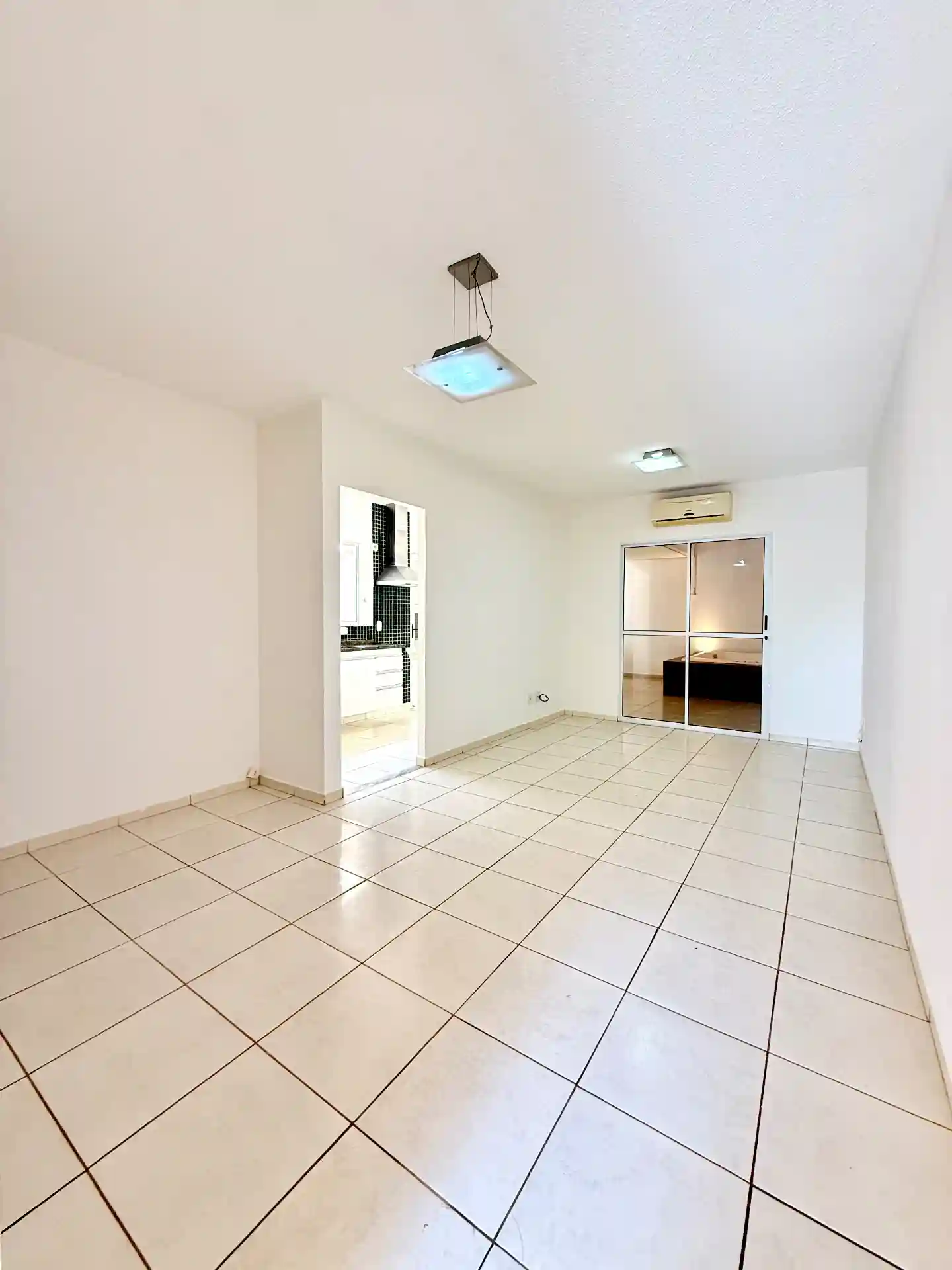 Casa de Condomínio com 3 quartos à venda, 120m² — foto 2 de 11