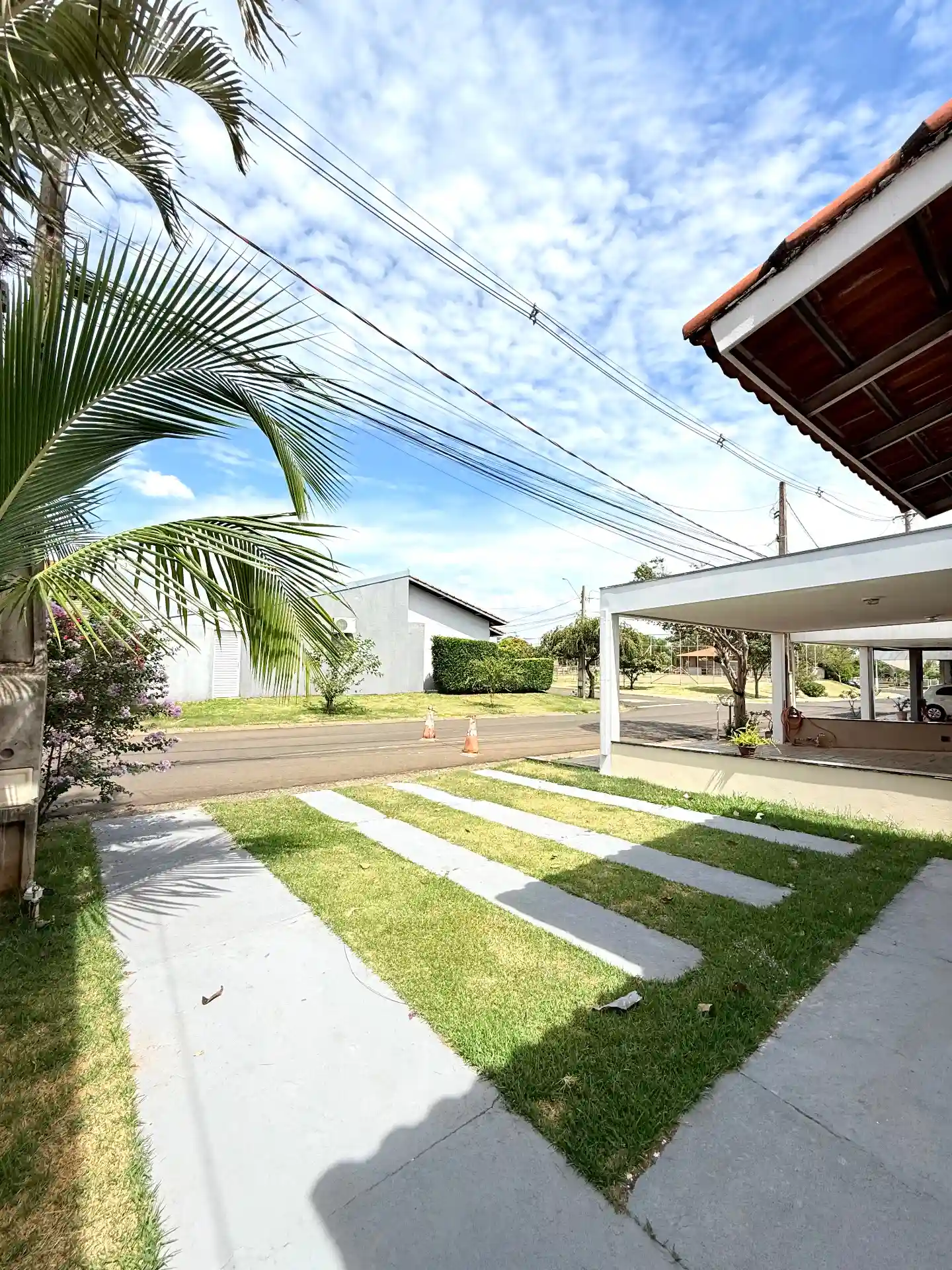 Casa de Condomínio com 3 quartos à venda, 120m² — foto 1 de 11
