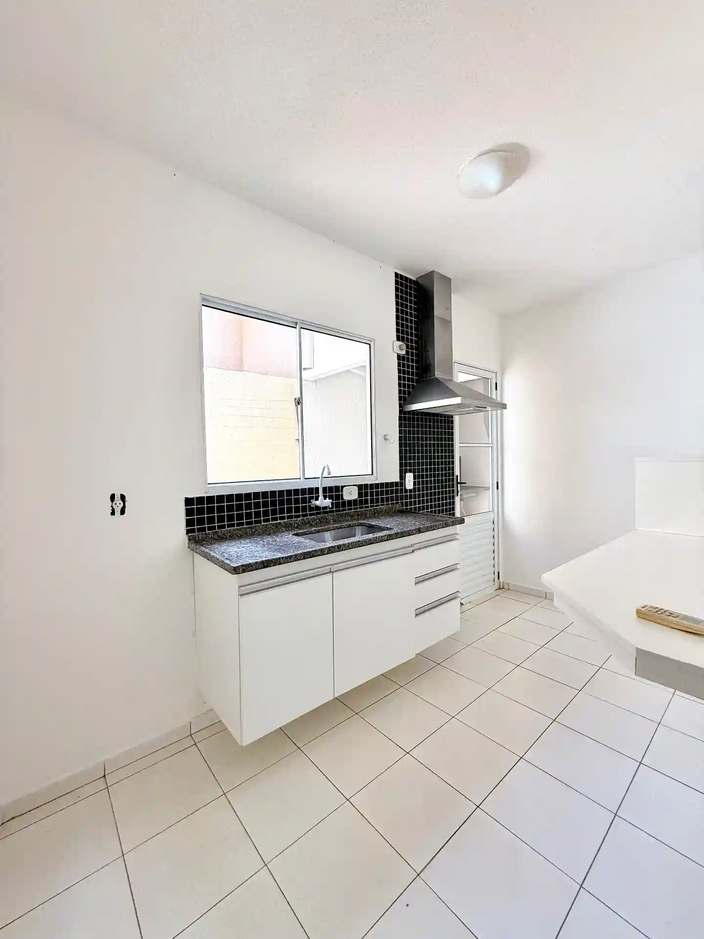 Casa de Condomínio com 3 quartos à venda, 120m² — foto 3 de 11