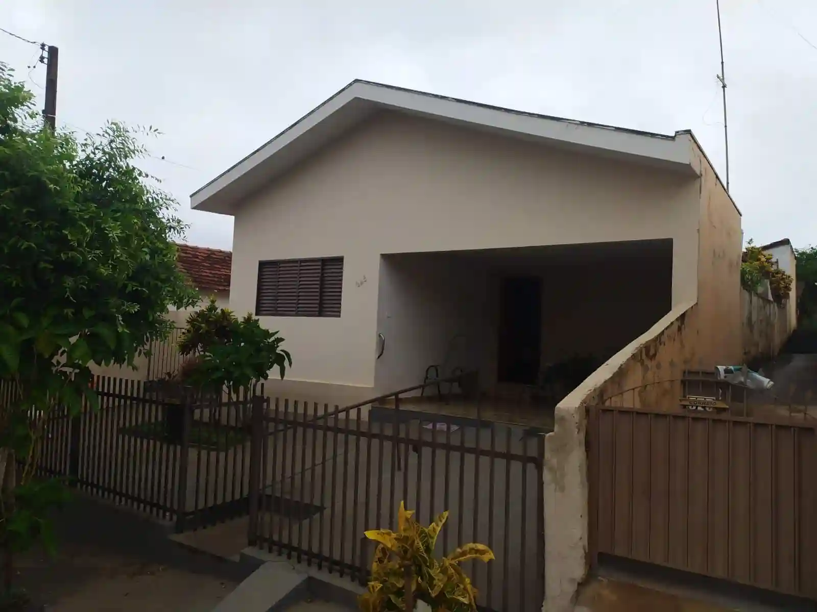 Casa com 3 quartos à venda, 90m² — foto 2 de 11