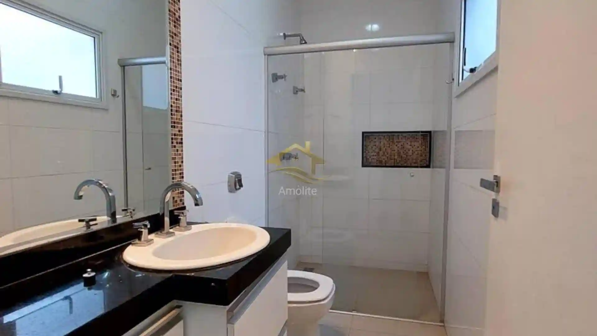 Casa de Condomínio com 3 quartos à venda, 180m² — foto 10 de 32