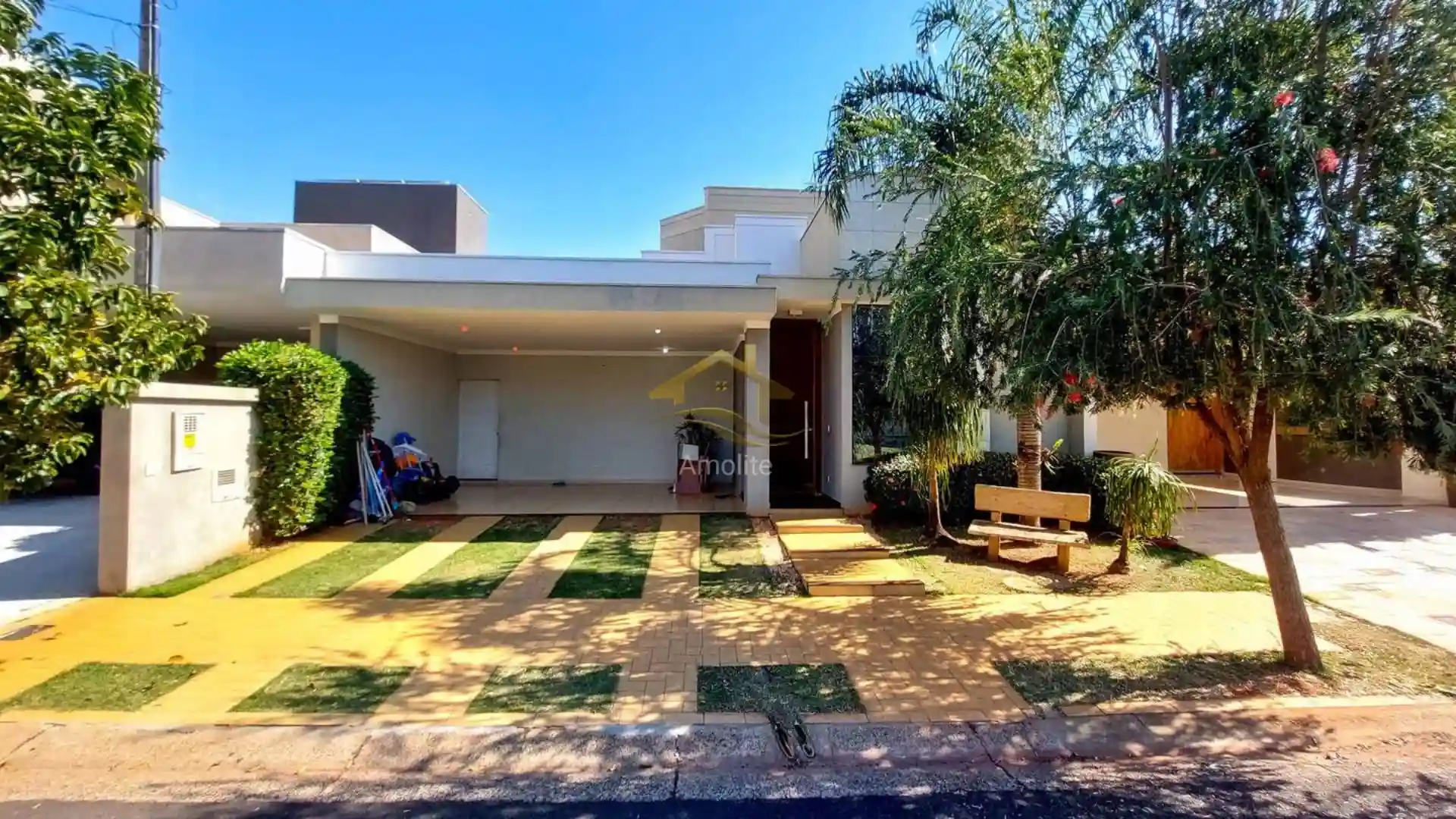 Casa de Condomínio com 3 quartos à venda, 180m² — foto 3 de 32