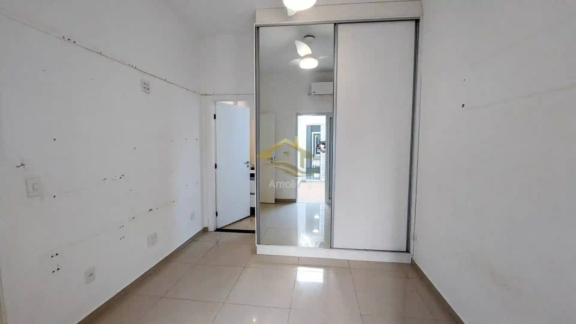 Casa de Condomínio com 3 quartos à venda, 180m² — foto 7 de 32