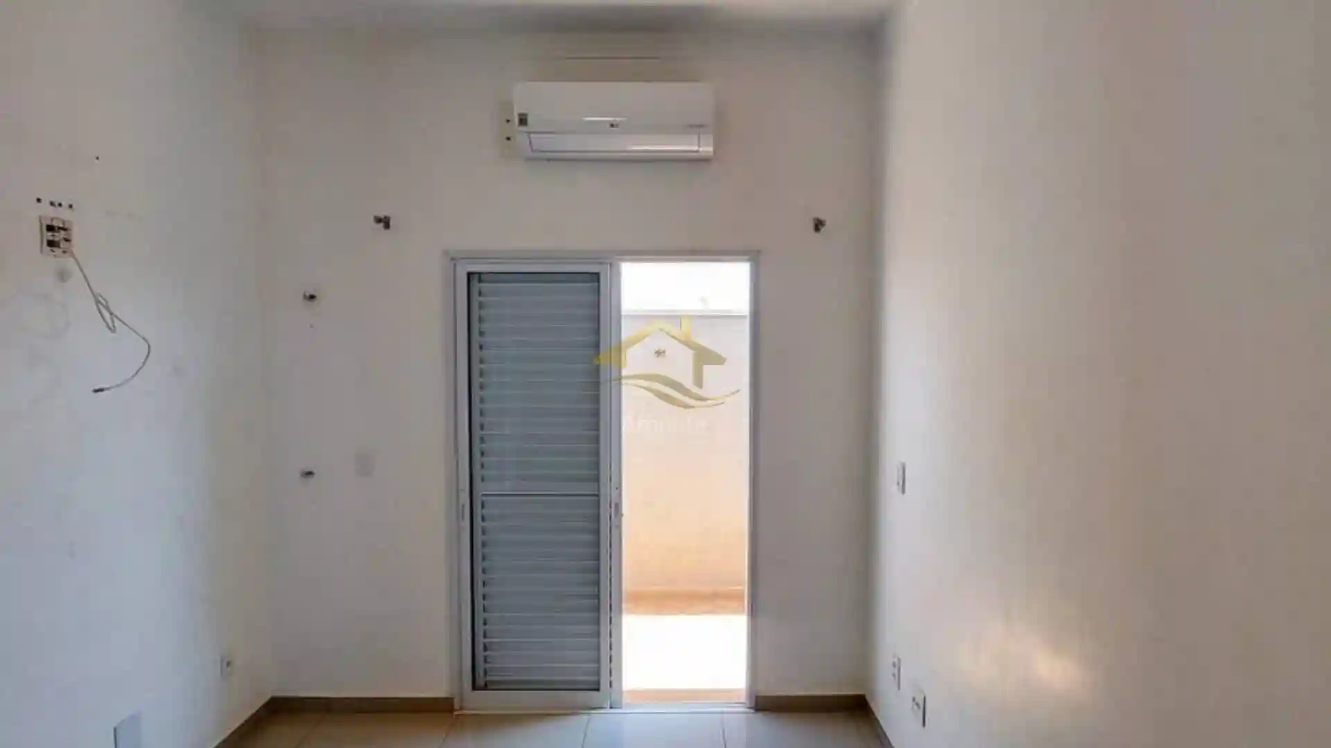 Casa de Condomínio com 3 quartos à venda, 180m² — foto 6 de 32