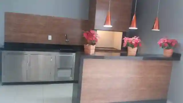 Casa de Condomínio com 4 quartos à venda, 1160m² — foto 2 de 28