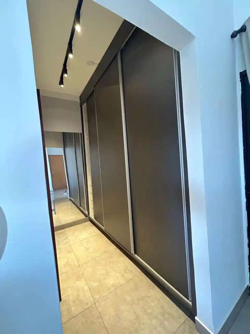 Casa de Condomínio com 3 quartos à venda, 300m² — foto 8 de 18